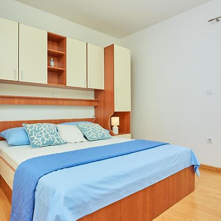 Apartments Zelic Тучепи Екстер'єр фото